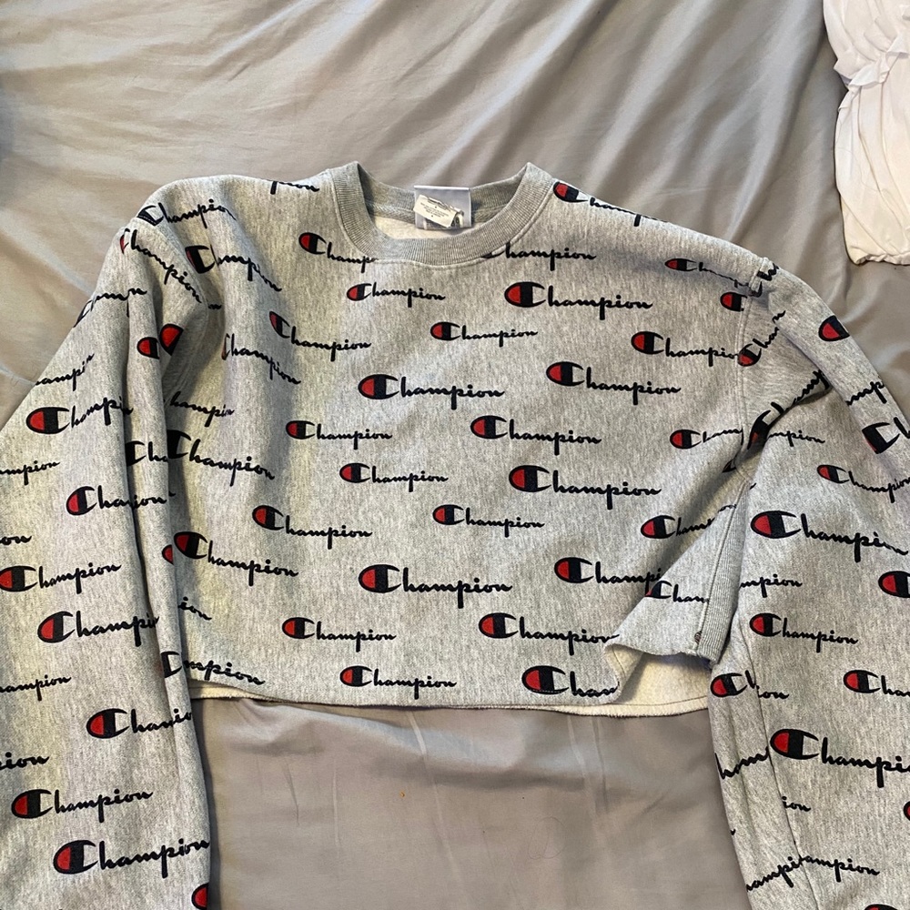 Champion Cropped Sweatshirt